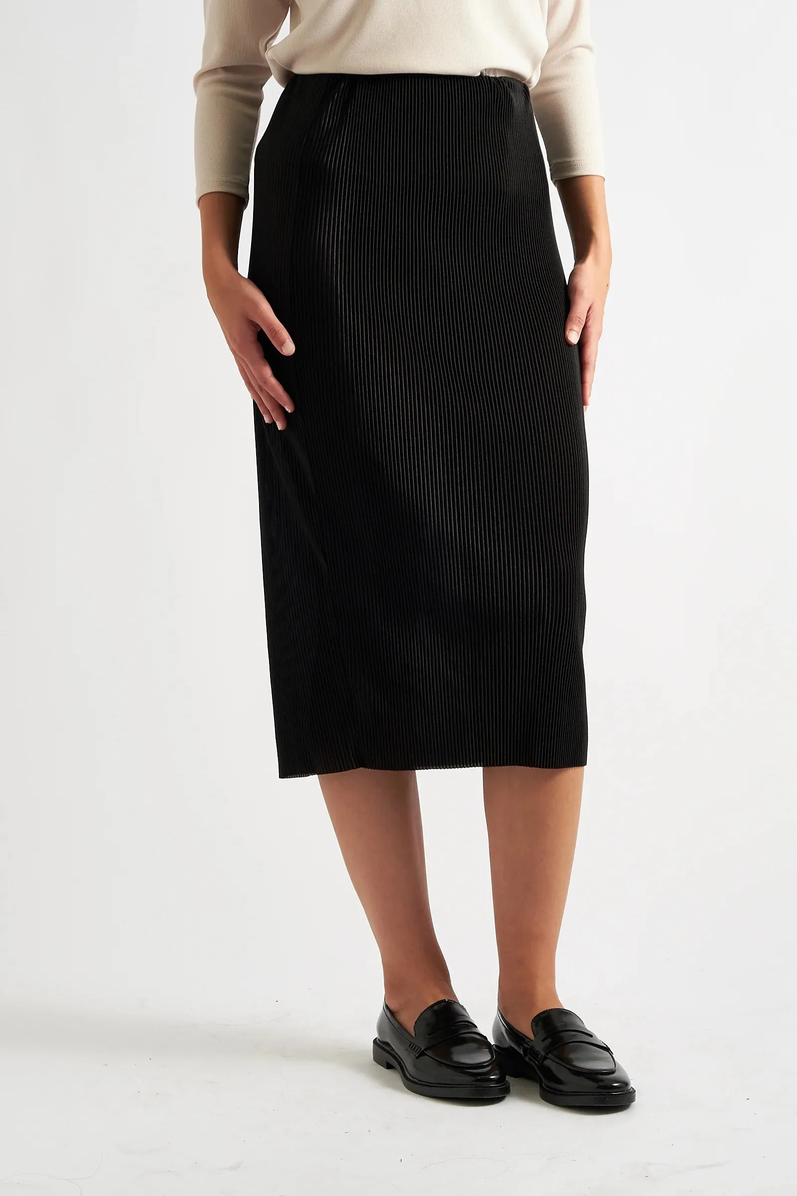 Maylis Pleat Midi Skirt Black