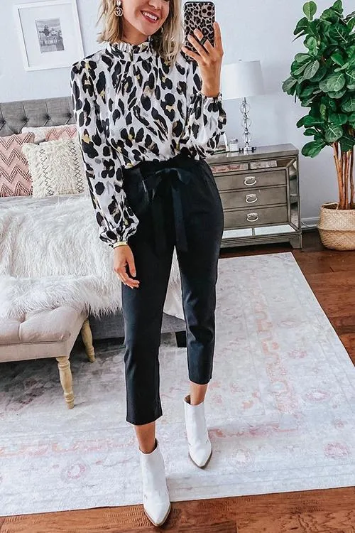 Pockets Belted Straight-leg Pants